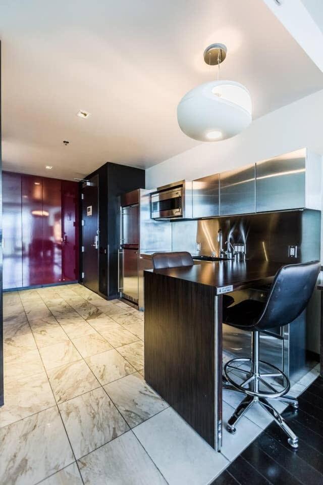 Stunning Strip View W Balcony Access 35308 Las Vegas